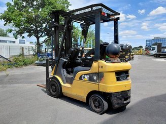 Chariot élévateur frontal 4 roues Caterpillar GP18NTD