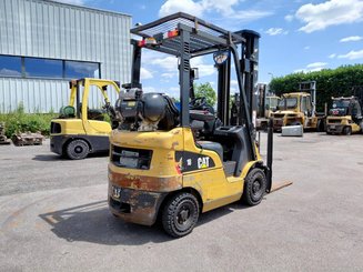 Chariot élévateur frontal 4 roues Caterpillar GP18NTD