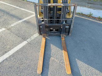 Chariot élévateur frontal 4 roues Caterpillar GP18NTD