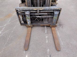 Chariot élévateur frontal 4 roues Caterpillar GP18NTD