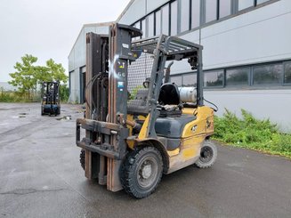 Chariot élévateur frontal 4 roues Caterpillar GP25NTD