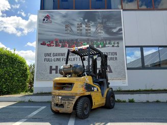 Chariot élévateur frontal 4 roues Caterpillar GP30N