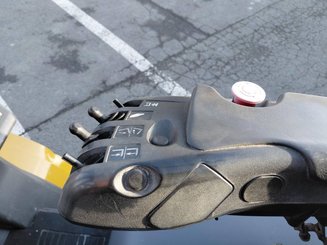 Chariot élévateur frontal 4 roues Caterpillar GP30NTD