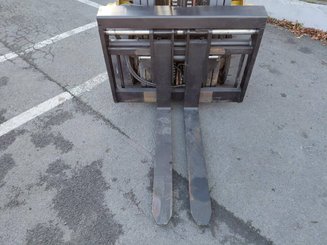 Chariot élévateur frontal 4 roues Caterpillar GP30NTD