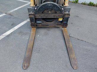 Chariot élévateur frontal 4 roues Caterpillar GC40K