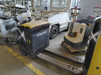 Transpalette porté debout Caterpillar NPV20N
