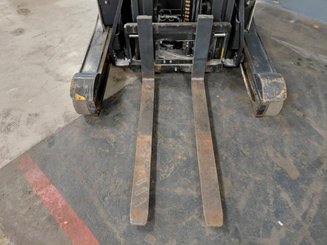 Chariot à mât rétractable Crown ESR5260-1.4