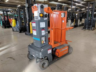 Nacelle à mât vertical JLG TOUCAN DUO