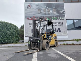 Chariot élévateur frontal 4 roues Caterpillar GP30NTD