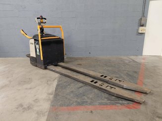 Transpalette porté debout Crown WT3060