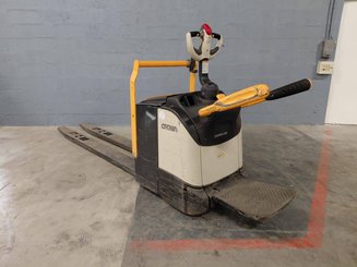Transpalette porté debout Crown WT3060