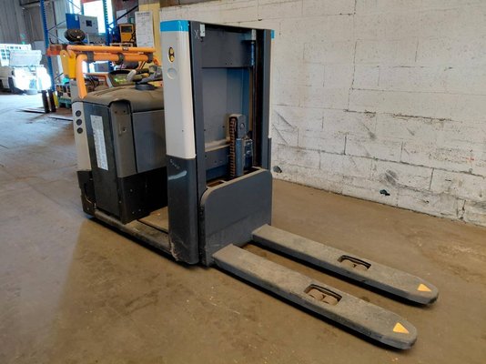 Préparateur de commandes Crown GPC3045 - 1