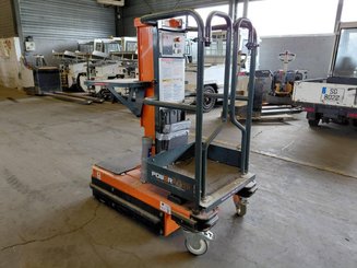 Nacelle à mât vertical JLG POWER PICKER