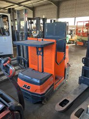 Nacelle à mât vertical JLG DSP-M