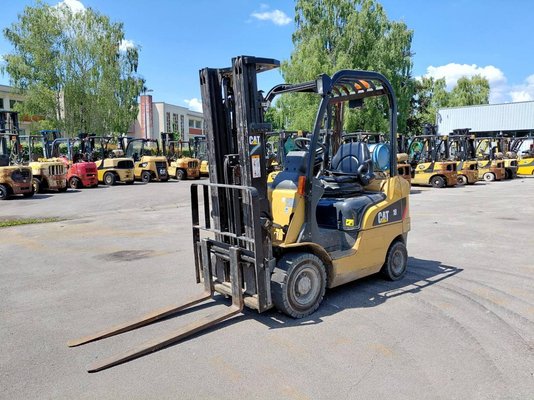 Chariot élévateur frontal 4 roues Caterpillar GP18N - 1