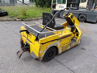 Tracteur de remorquage Charlatte TE206