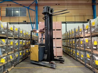 Chariot à mât rétractable Hyster HYR2.0
