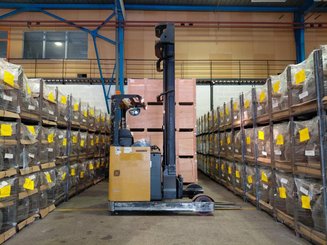 Chariot à mât rétractable Hyster HYR2.0