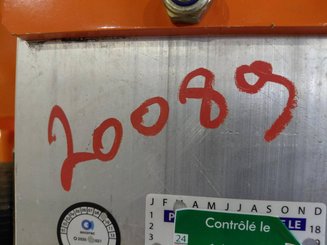 Nacelle à mât vertical JLG TOUCANDUO