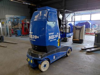 Nacelle à mât vertical Upright MB20N