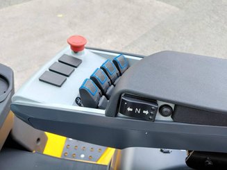 Chariot élévateur frontal 4 roues Hangcha XE30Hi ( CPD30-XEY2H2-SI )