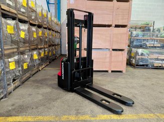 Gerbeur accompagnant Hangcha CDD12-AMC2-L