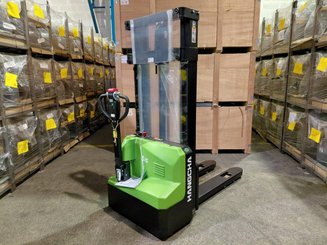 Gerbeur accompagnant Hangcha CDD15-A2MC2-ISZ