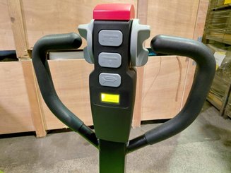 Gerbeur accompagnant Hangcha CDD15-A2MC2-ISZ