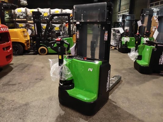 Gerbeur accompagnant Hangcha CDD14-XT1-SI  - 1