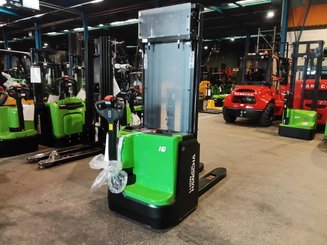 Gerbeur accompagnant Hangcha CDD16-XT1-SI