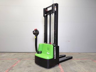 Gerbeur accompagnant Hangcha CDD12-AMC2-Li