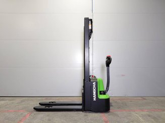 Gerbeur accompagnant Hangcha CDD12-AMC2-Li