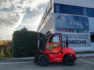 Chariot élévateur tout terrain Hangcha TT25-2