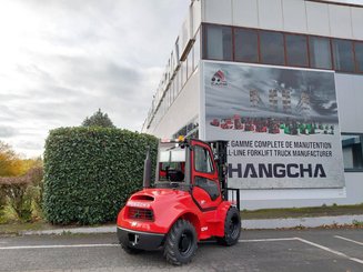 Chariot élévateur tout terrain Hangcha TT30-4 (CPCD30-XW98C-RT4)