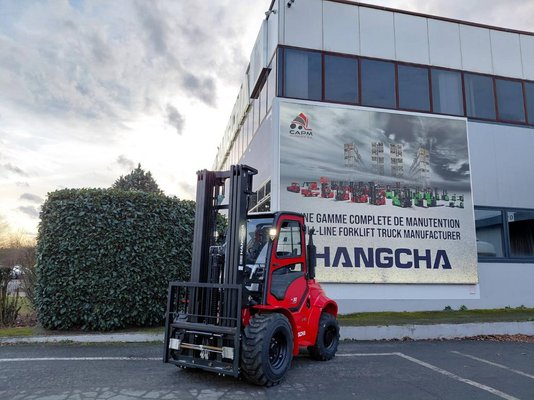 Chariot élévateur tout terrain Hangcha TT30-4 (CPCD30-XW98C-RT4) - 1