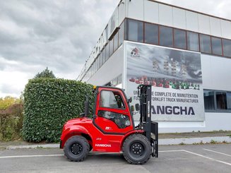 Chariot élévateur tout terrain Hangcha TT35-4 ( CPCD35-XW33C-RT4 )