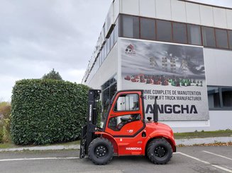Chariot élévateur tout terrain Hangcha TT25-4 (CPCD25-XW98C-RT4)
