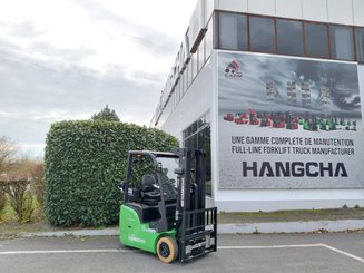 Chariot élévateur frontal 3 roues Hangcha XC3-18i