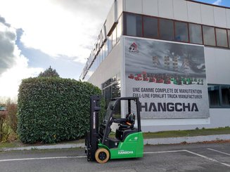 Chariot élévateur frontal 3 roues Hangcha XC3-18i