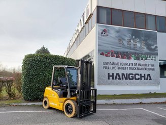 Chariot élévateur frontal 4 roues Hangcha XE35i (CPD35-XEY2HA-SI)