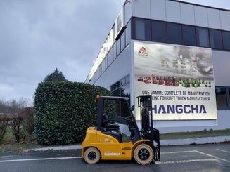 Chariot élévateur frontal 4 roues Hangcha XE25i ( CPD25-XEY2HA-SI )