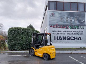 Chariot élévateur frontal 4 roues Hangcha XE25i ( CPD25-XEY2HA-SI )