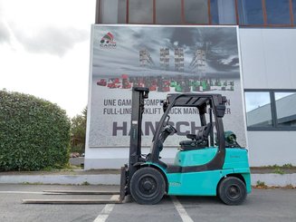Chariot élévateur frontal 4 roues Hyster H3.00FT
