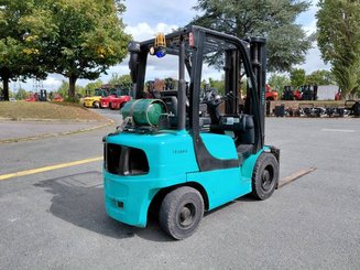 Chariot élévateur frontal 4 roues Hyster H3.00FT