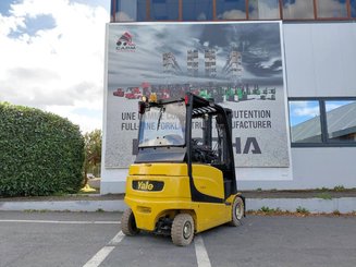 Chariot élévateur frontal 4 roues Yale ERP25VL