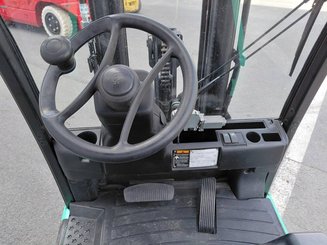 Chariot élévateur frontal 3 roues Hyster J160XNT