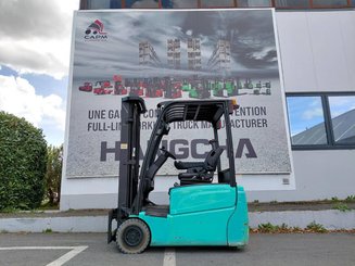 Chariot élévateur frontal 3 roues Hyster J160XNT