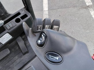 Chariot élévateur frontal 3 roues Hyster J160XNT