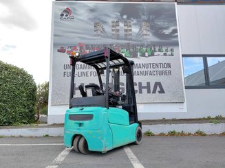 Chariot élévateur frontal 3 roues Hyster J160XNT