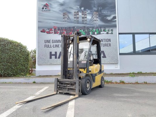Chariot élévateur frontal 4 roues Yale GDP25VX - 1